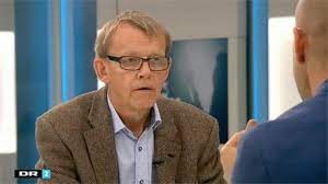 Se klippet med hans rosling, der udfordrer værten adam holm om mediernes rolle i videoen over. Professor Til Danske Medier Nej Nej Nej I Tager Fejl Politiken Dk