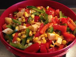 Paprikasalat Mit Kase Und Mais Paprikasalat Paprika Salat Salat