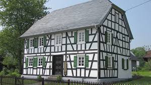 22 96242 gestungshausen details zum standort Raiffeisenhaus Flammersfeld