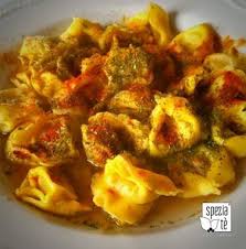 Ricette condimento per tortellini con foto e procedimento. Condimento Per Tortellini E Pasta In Brodo