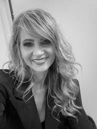 Evie Rivera: Redken Artist & Design Specialist