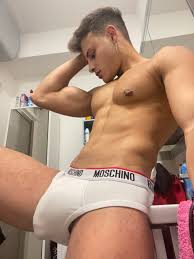 Manuel Dosio porno su OnlyFans, le nuove foto - BitchyX