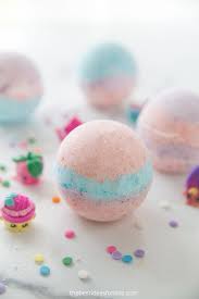 Put the bicarbonate of soda, citric acid, cornflour and epsom salt in a bowl, then whisk until fully combined. Bath Bomb Recipe For Kids The Best Ideas For Kids