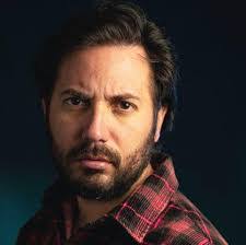 Victor Arauz's Instagram, Twitter & Facebook