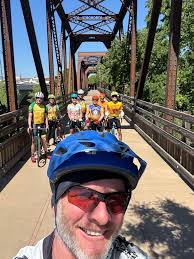 Fun riding and picnicking with everyone today!