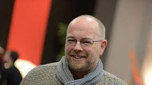 Bernard Reeves traduit plus vite que son ombre