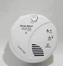 This co detector has a flashing 396g) • runs an entire shift on one black & decker versapak™ nimh rechargeable battery (available worldwide) • peak values displayed on command. Smoke And Carbon Monoxide Alarm First Alert Sco500b