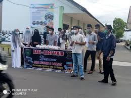 Kegiatan bagi ta'jil simply homy kali ini dilaksanakan di kota bandung tepat nya di perempatan jl. Murid Sma Negeri 5 Langsa Bagi Takjil Kepada Warga Pendidikan Beritamerdeka Net