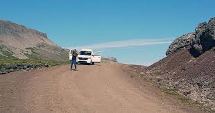 Durch kurven, hügel und bäume ist die strecke nicht. Auto Fahren In Island Ousuca Iceland Mit Auto Bereisen Alle Tipps
