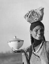 فلاحة مصرية عام 1963 tamas fenyes keystone getty images old egypt pretty smile simple beauty