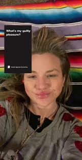 Stephanie Conyers (@wild.gypsy.co143)