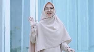 Nomor asli ria ricis 2021. Ramai Video Pamit Ria Ricis Dari Alasan Soal Klarifikasinya Soal Penghasilan Miliaran Halaman All Bangka Pos