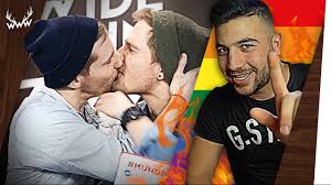 Sie sind bei joko & klaas gegen pro sieben angetreten, um 15 minuten frei verwendbare zum neuen staffelauftakt ging es beinah nicht ganz jugendfrei daher: Unser Kuss An Mert Www Youtube