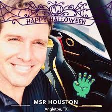 Alex Landa's Instagram, Twitter & Facebook