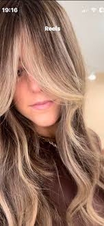 I am looking for good hairdresser recommendations specialising in low  maintenance bronde colour and curly/ wavy haircut. Thank you