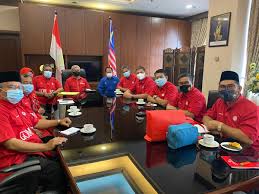 This comes in the wake of a decision by seremban umno to contest the federal seat at the next polls. Ahmad B Maslan Na Twitteru Pertemuan Presiden Umno Yb Ds Drzahidhamidi Bersama Biro Politik Umno Gombak Pemimpin Umno Johor Wakil2 Umno Seremban Saya Bersama Ngo Sahabat Alam Maya Sam Pada 30 12 20 Bertugas