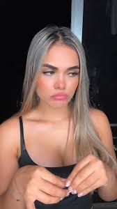 Rosaura Mora's Instagram, Twitter & Facebook