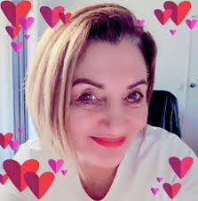 Karen Flahive's Instagram, Twitter & Facebook