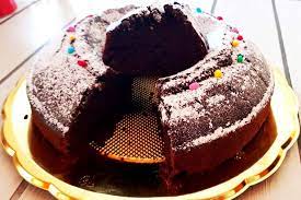 Inserisci nel boccale pulito 70 g di cioccolato fondente e trita 10 sec. Ciambella Al Cacao Soffice Senza Uova Ne Burro Con Il Bimby Igustosidilucia