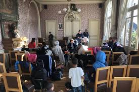 Nantes Des Femmes Et Des Enfants Migrants Expulses Ce Matin De La Maison Du Peuple 20minutes