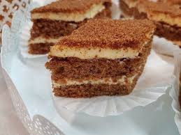 Le Gateau Royal Au Chocolat Ou Trianon Recette Divine Youtube Dessert Bars Desserts Food