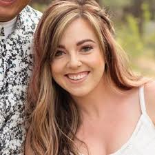 Amber Keating (@amberlk09)