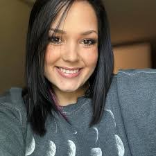 Rhonda Burchfield's Instagram, Twitter & Facebook