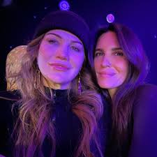 What should my daughter write about in her college application essay?