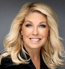 Darlene Casey's Instagram, Twitter & Facebook