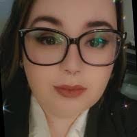 Crystal Dellinger's Instagram, Twitter & Facebook