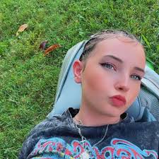 What 2-3 bedroom rentals are available in Jeffersonville, Indiana?