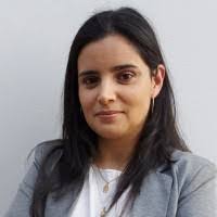 Andrea Freitas's Instagram, Twitter & Facebook