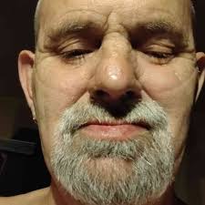 hello get a hould of me so we can chat