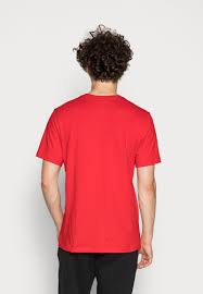 Nike Sportswear Club Tee Basic T Shirt University Red White Red Zalando Co Uk