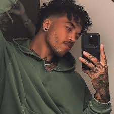 Corey Light's Instagram, Twitter & Facebook