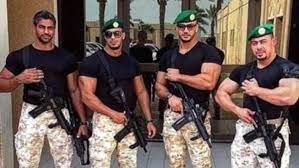 تفصيلاً، علمت سبق من مصادرها أن 11 أميراً قاموا بالتجمهر في قصر الحكم. Ù…Ø§Ù‡ÙŠ ÙƒØªÙŠØ¨Ø© Ø§Ù„Ø³ÙŠÙ Ø§Ù„Ø£Ø¬Ø±Ø¨ Ø§Ù„Ø³Ø¹ÙˆØ¯ÙŠØ© ÙˆÙ„Ù…Ù† ØªØªØ¨Ø¹ ÙƒØªØ§Ø¨Ø§Øª