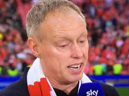 Back in management! ⚽ Former Nottingham Forest and Leicester boss Steve  Cooper is the new head coach of Danish side Brondby