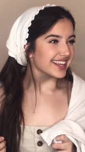 #pov the king walks by two of his maids messing around... 🧺🏰✨