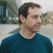 About 1 — Flow Media