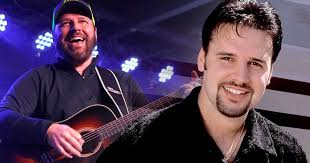 Toby Keith and Willie Nelson Shares the Love in "Beer For My Horses"