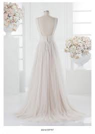 Ein schlichtes, aber schönes brautkleid bekommt ihr hier schon ab 100. Isabel De Mestre Brautkleider In Hamburg Brautmoden Isabel Hamburg