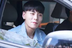 Following every fight fan back