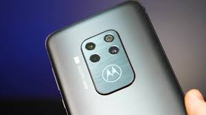 Motorola One Zoom Test