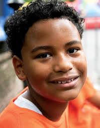 Luz Gandulla's Instagram, Twitter & Facebook