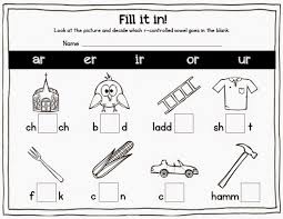 Blog Hoppin Free R Controlled Vowel Activities Vowel Activities R Controlled Vowels Activities Spelling Activities