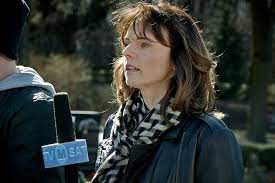 Beata fido's income source is mostly from being a successful actress. Kim Jest Beata Fido Nawrocona Dziennikarka Z Filmu Smolensk