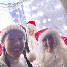 A huge thank you to Michelle and Ian Lever, who over the Christmas break  decorated their house in Christmas lights to fundraise for Alder Hey  Children's Charity. 💙 The couple raised a