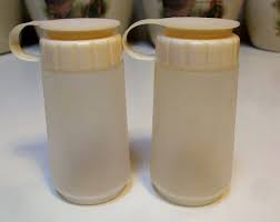 Vintage Rubbermaid Model 0479 Four 4 Once Salt And Pepper Etsy Rubbermaid Retro Kitchenware Salt And Pepper Shakers High quality√us stock√fast shipping√top us seller√.