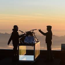 Watch The Blaze Perform Live Atop A 12 605 Foot Mountain In The French Alps Edm Com The Latest Electronic Dance Music News Reviews Artists The baze was a writer of many genre's. watch the blaze perform live atop a 12