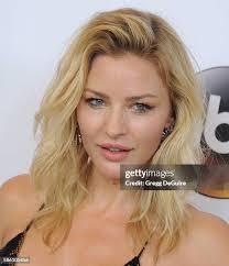 Actress Tabrett Bethell arrives at the Disney ABC Television Group... News  Photo